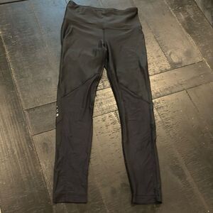 Under Armour Black Compression Bottom Sheer Size Small Athletic Gym Leggings​​​